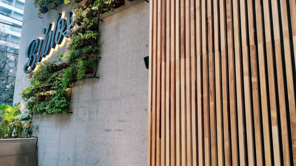 biblos construcción con madera