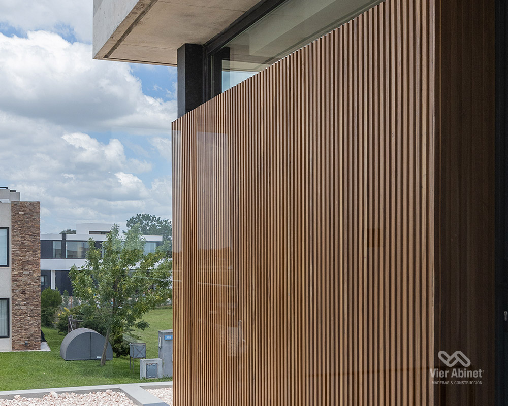 Revestimientos pared con madera de lapacho